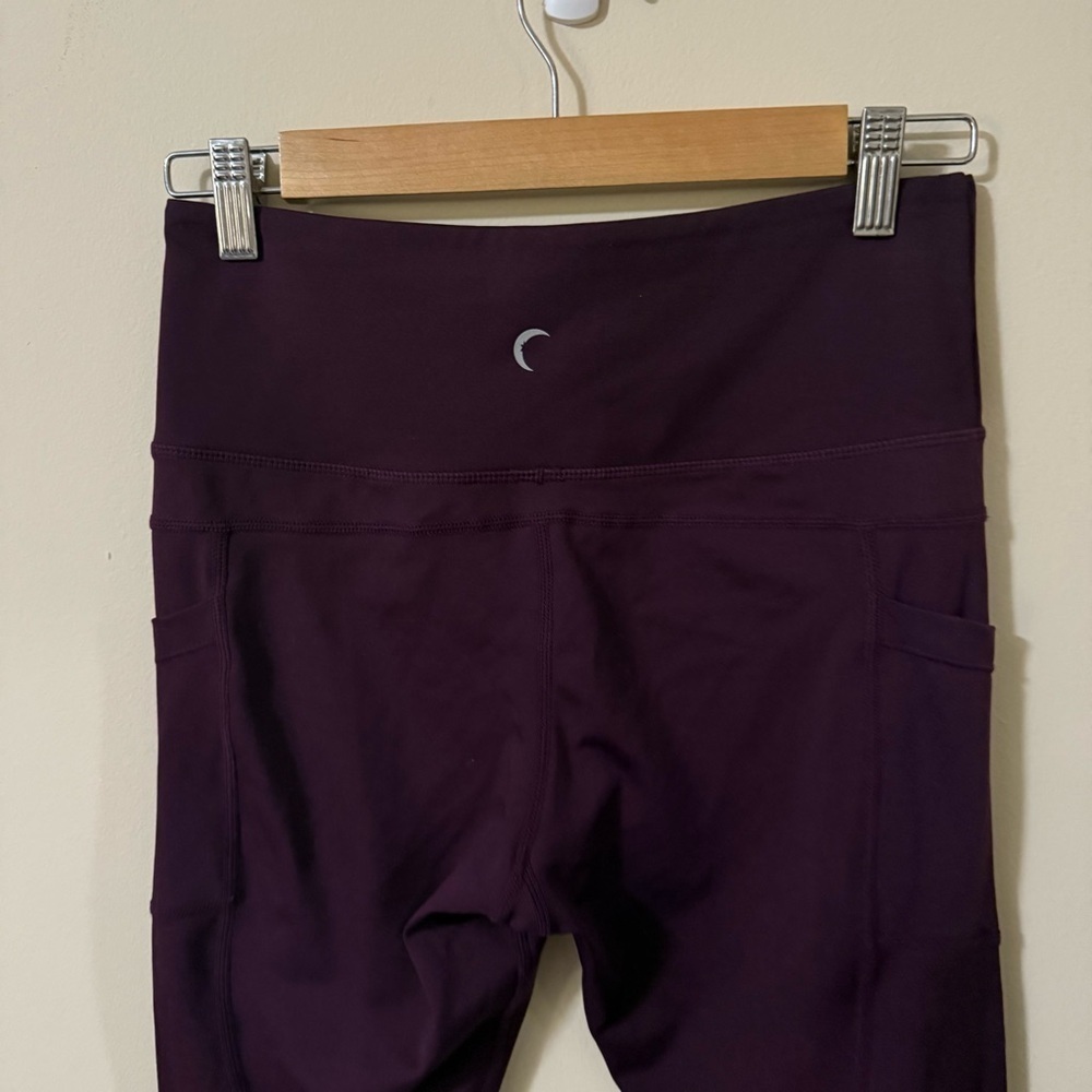 Zyia Womens Purple Capri Leggings Size 6 Pockets Athletic Gym Running Yoga - Picture 5 of 8